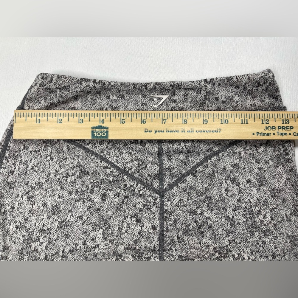 Gymshark Gray Patterned Leggings M